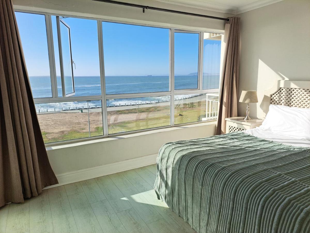 3 Bedroom Sea Facing Family Apartment Cape Town Moullie Point Exterior photo