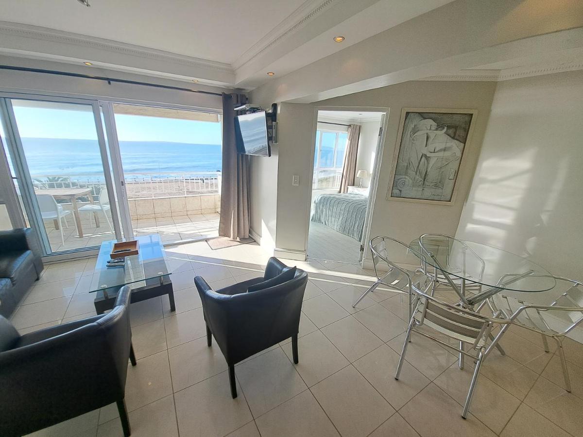 3 Bedroom Sea Facing Family Apartment Cape Town Moullie Point Exterior photo