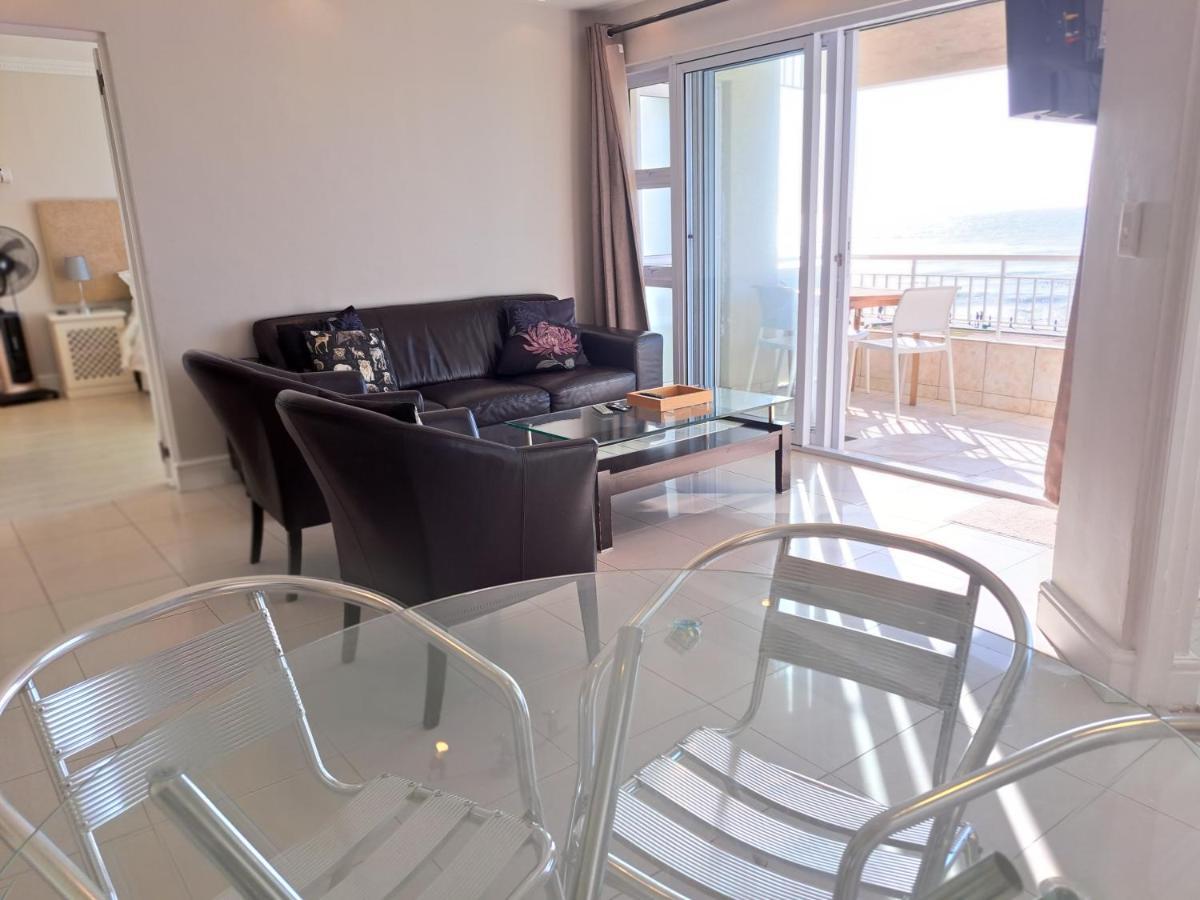 3 Bedroom Sea Facing Family Apartment Cape Town Moullie Point Exterior photo
